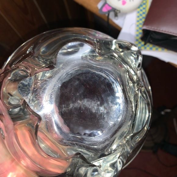 Beautiful Hand Blown Apple Like Glass Bowl - Picture 7 of 7